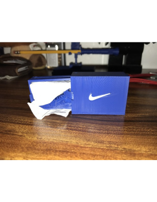 Jordan Shoe &amp; Box Keychain